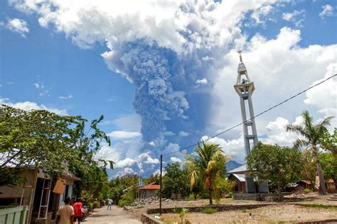 インドネシア 噴火 影響